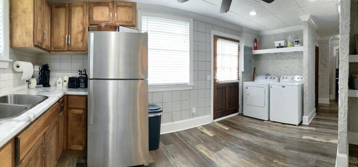 Amazing Cottage - Located On Blue Mile - Close To Gsu! Statesboro Kültér fotó